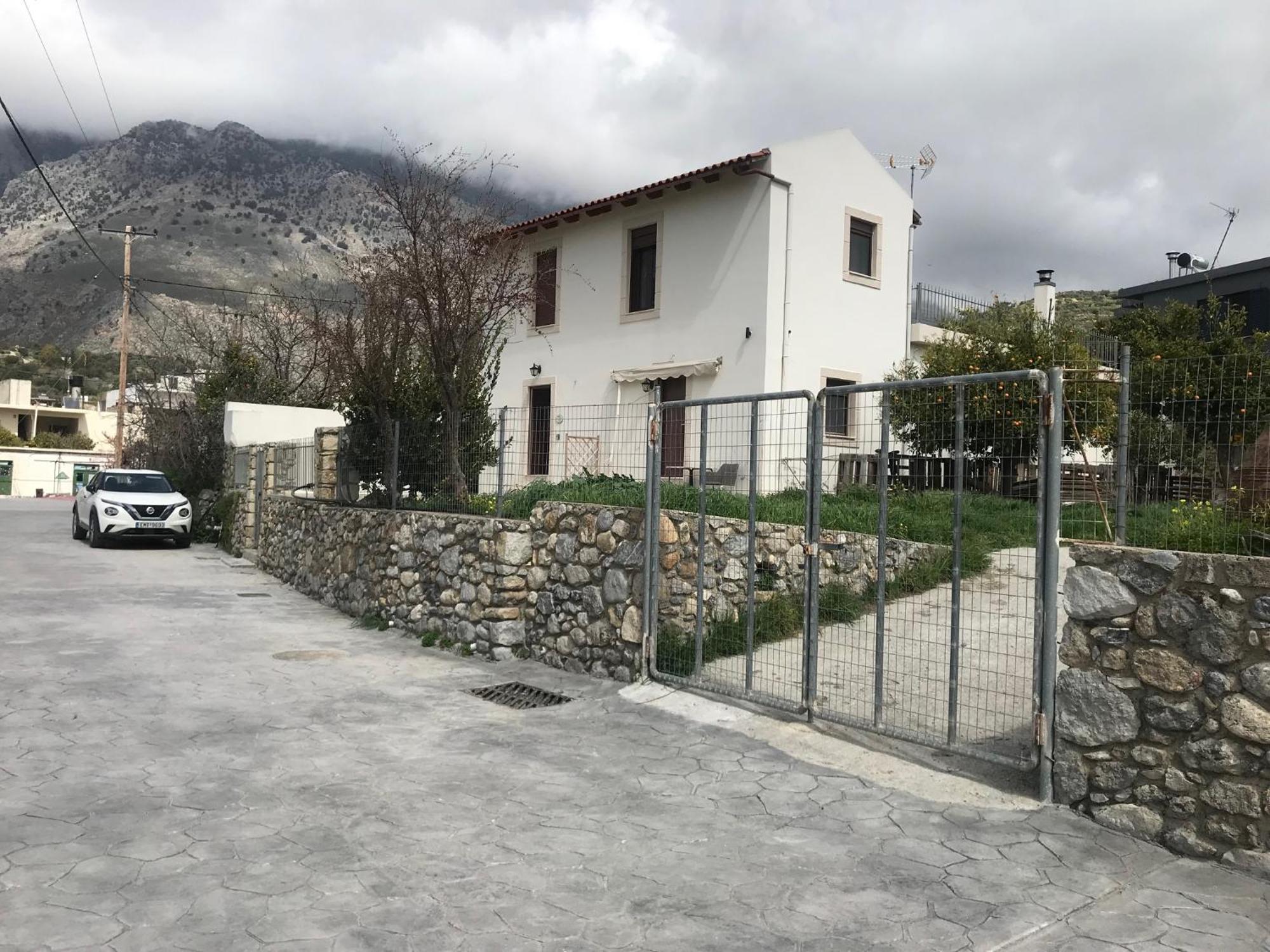 Papa-Antonis Stone House Vila Zarós Exterior foto